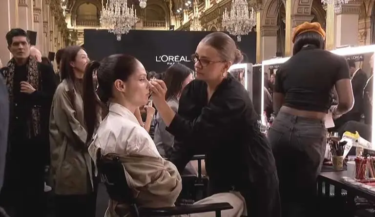 aishwariya rai and meghan markle debut at loreal paris fashion week