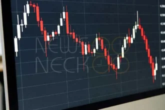 The AI Darling Stumbles: Super Micro's Shock Earnings Miss Sends Stock Reeling 15 super micro stocks price